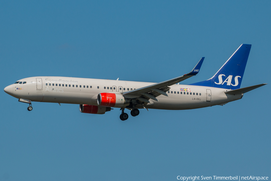 SAS - Scandinavian Airlines Boeing 737-883 (LN-RRJ) | Photo 244905