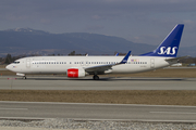 SAS - Scandinavian Airlines Boeing 737-883 (LN-RRJ) at  Geneva - International, Switzerland