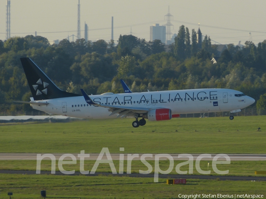 SAS - Scandinavian Airlines Boeing 737-883 (LN-RRL) | Photo 224927