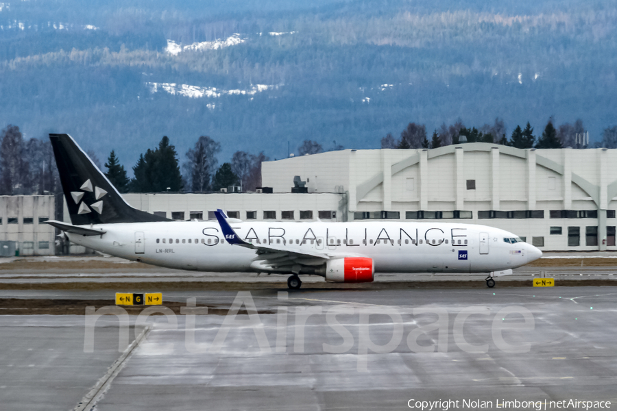 SAS - Scandinavian Airlines Boeing 737-883 (LN-RRL) | Photo 384338