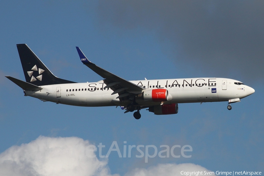 SAS - Scandinavian Airlines Boeing 737-883 (LN-RRL) | Photo 76804