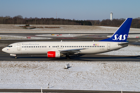 SAS - Scandinavian Airlines Boeing 737-883 (LN-RRU) at  Hamburg - Fuhlsbuettel (Helmut Schmidt), Germany