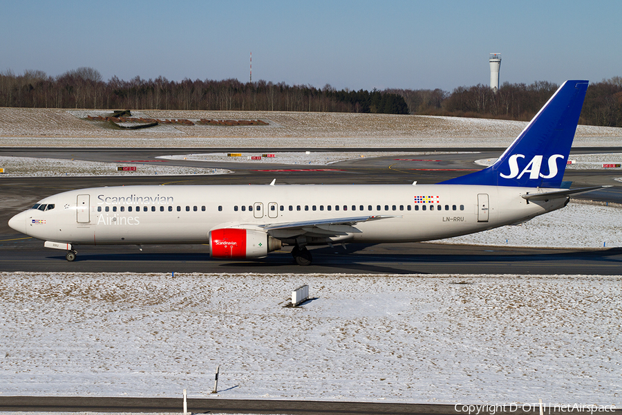 SAS - Scandinavian Airlines Boeing 737-883 (LN-RRU) | Photo 224159