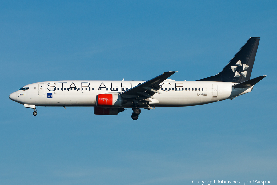 SAS - Scandinavian Airlines Boeing 737-883 (LN-RRW) | Photo 300806