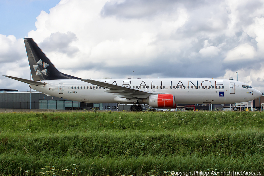 SAS - Scandinavian Airlines Boeing 737-883 (LN-RRW) | Photo 117615
