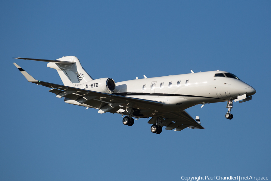 Sundt Air Bombardier BD-100-1A10 Challenger 350 (LN-STB) | Photo 281113