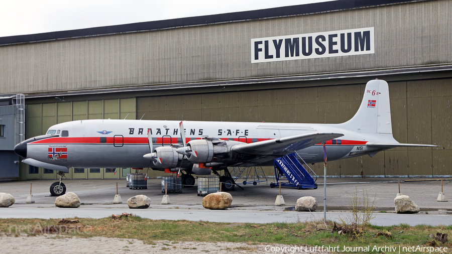Braathens Douglas DC-6BF (LN-SUB) | Photo 568874