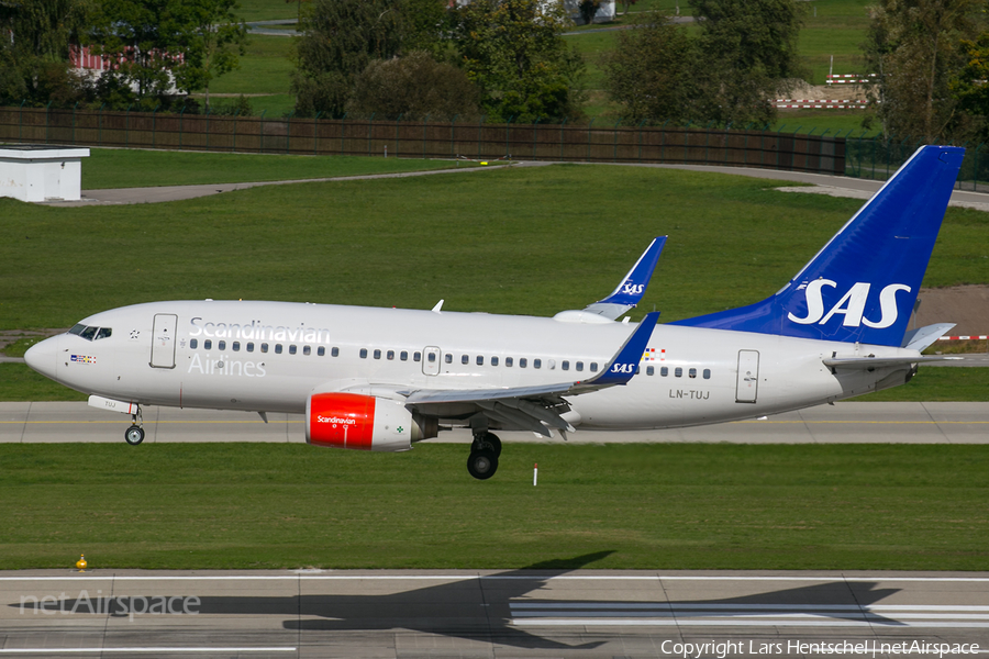 SAS - Scandinavian Airlines Boeing 737-705 (LN-TUJ) | Photo 353557
