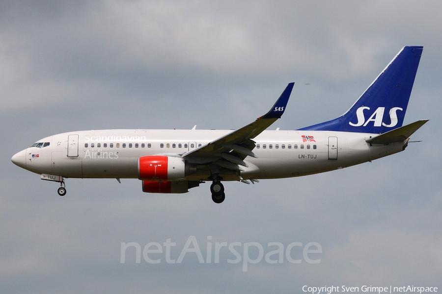 SAS - Scandinavian Airlines Boeing 737-705 (LN-TUJ) | Photo 17105