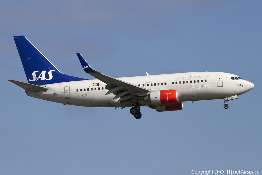 SAS - Scandinavian Airlines Boeing 737-705 (LN-TUK) | Photo 409169