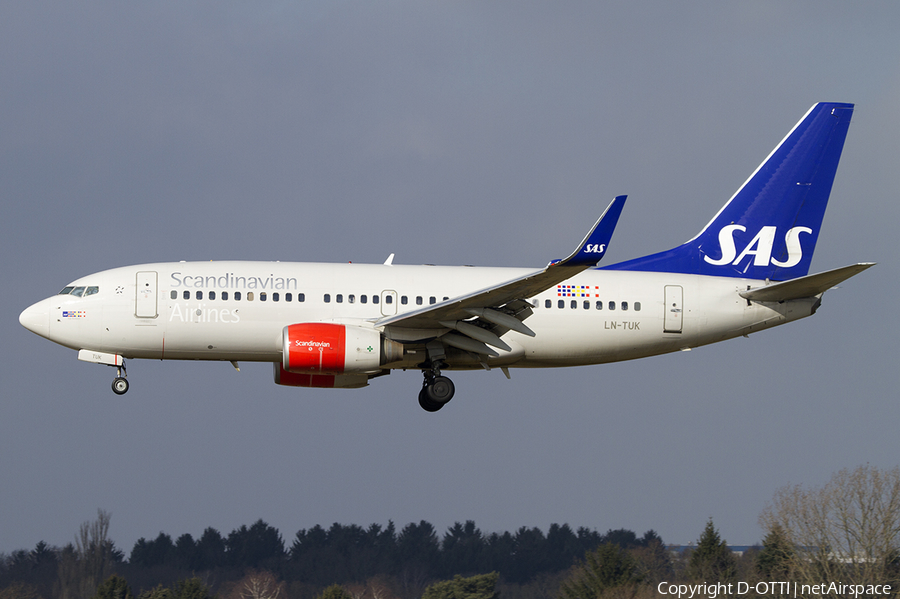 SAS - Scandinavian Airlines Boeing 737-705 (LN-TUK) | Photo 477385