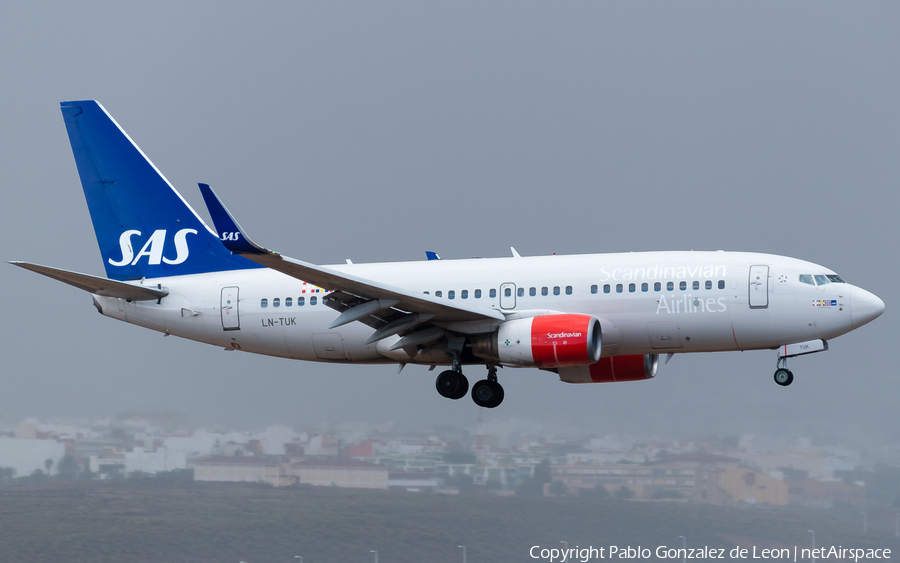SAS - Scandinavian Airlines Boeing 737-705 (LN-TUK) | Photo 335663
