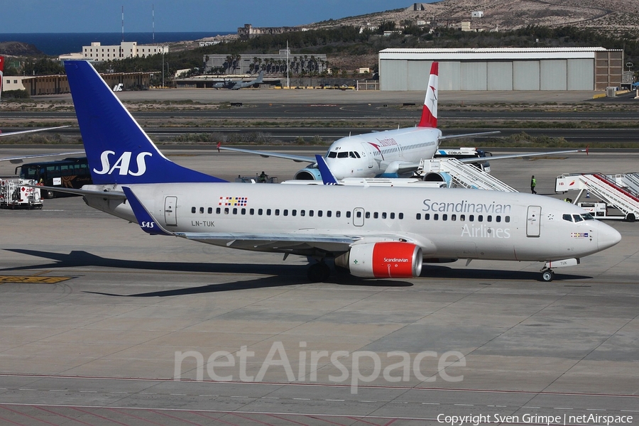 SAS - Scandinavian Airlines Boeing 737-705 (LN-TUK) | Photo 105545