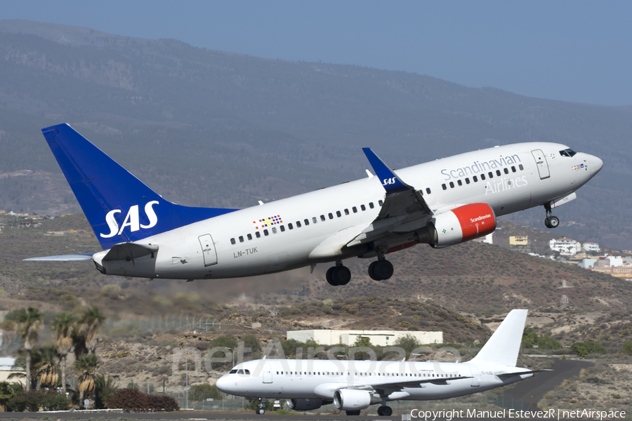 SAS - Scandinavian Airlines Boeing 737-705 (LN-TUK) | Photo 183781