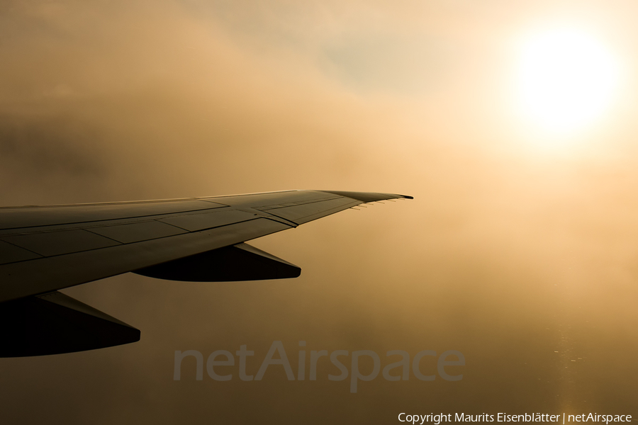 Widerøe Embraer ERJ-190E2 (ERJ-190-300STD) (LN-WEC) | Photo 259432