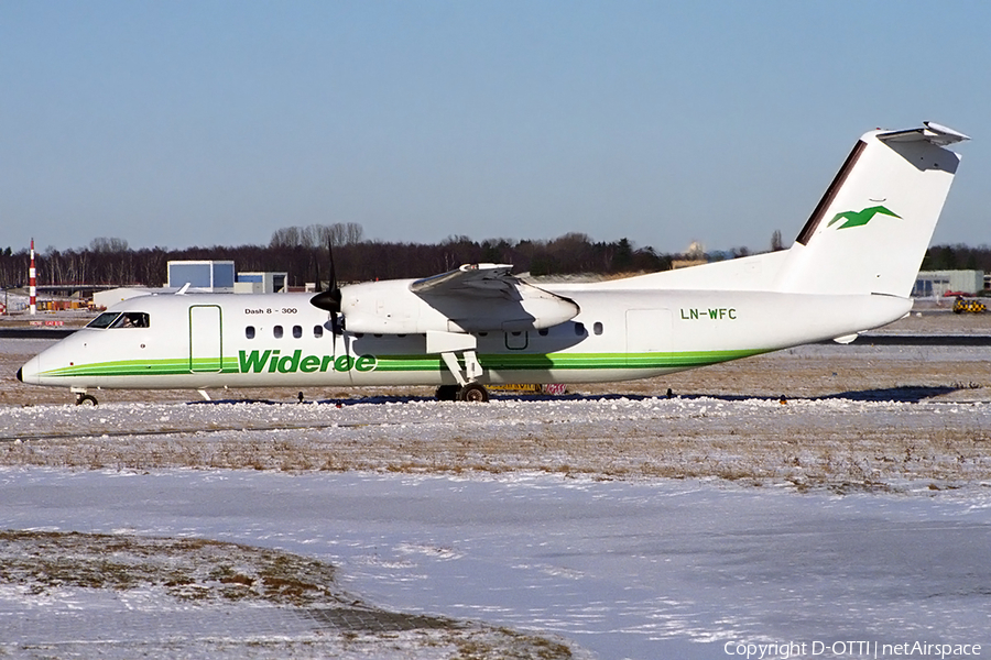 Widerøe de Havilland Canada DHC-8-311 (LN-WFC) | Photo 174877