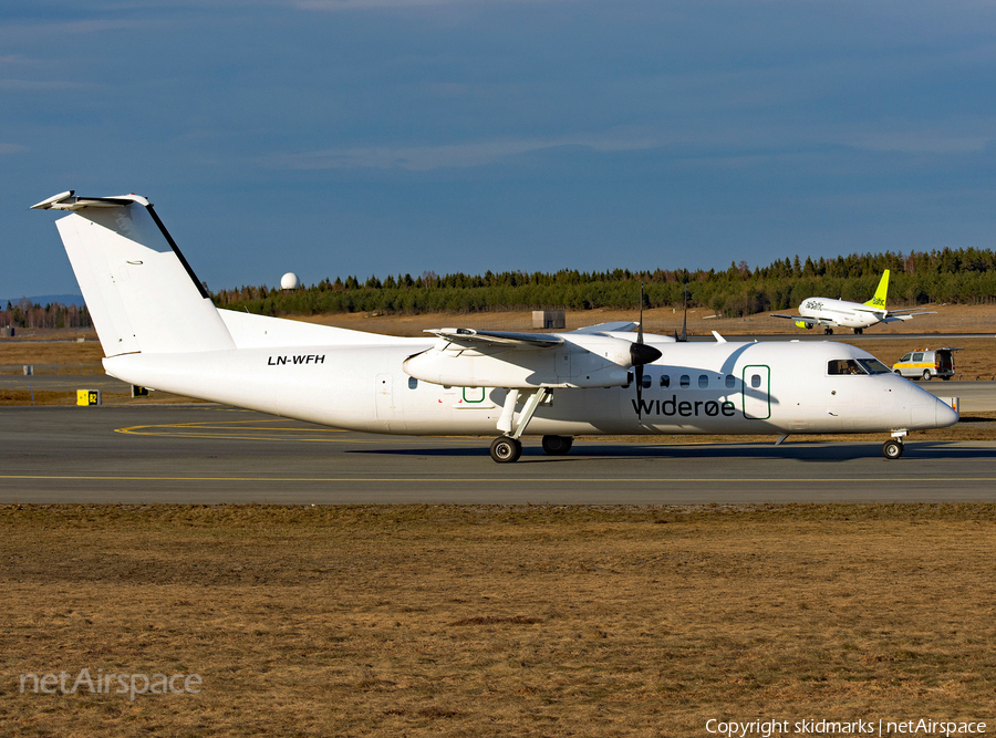 Widerøe de Havilland Canada DHC-8-311 (LN-WFH) | Photo 313403