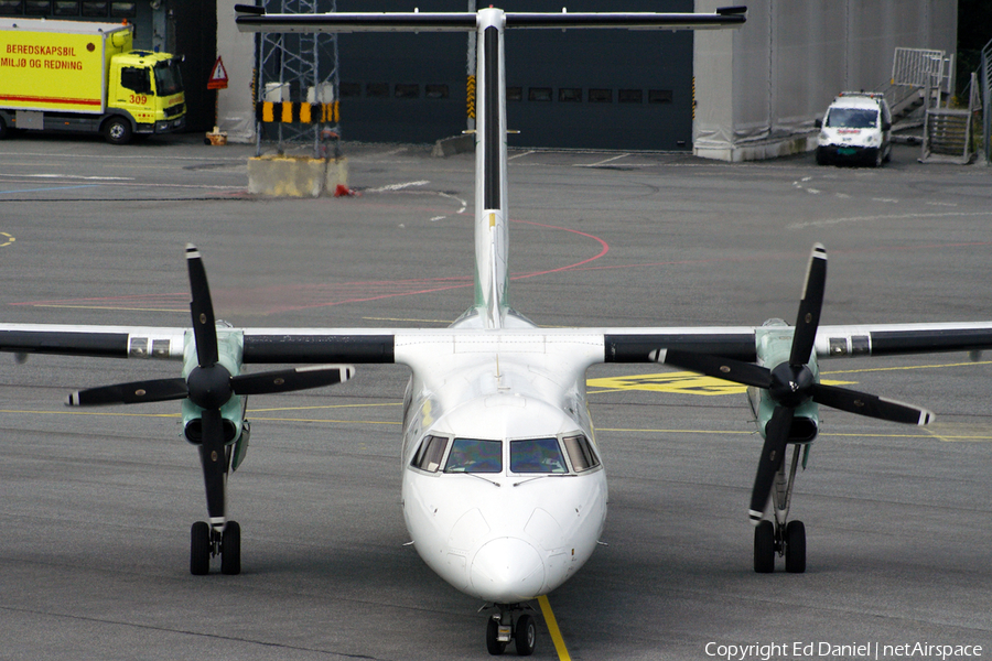 Widerøe de Havilland Canada DHC-8-311Q (LN-WFP) | Photo 14159