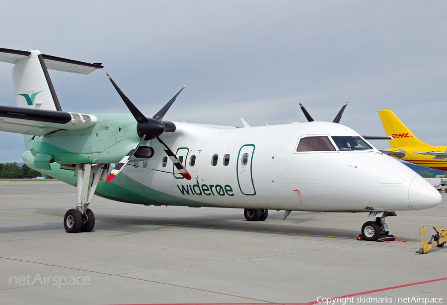 Widerøe de Havilland Canada DHC-8-103B (LN-WIF) | Photo 82332