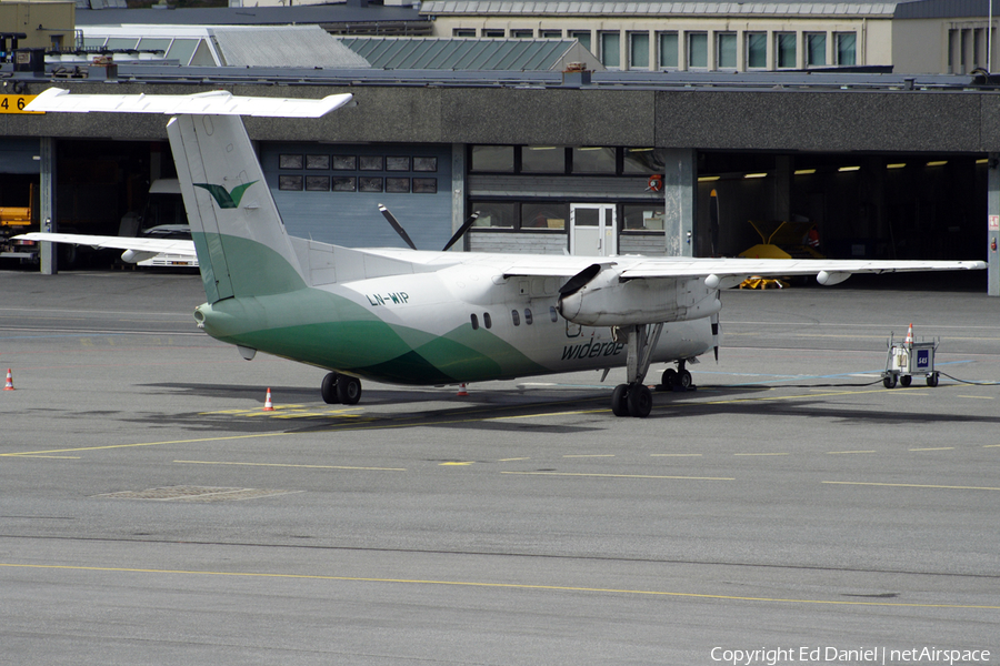 Widerøe de Havilland Canada DHC-8-103A (LN-WIP) | Photo 14473