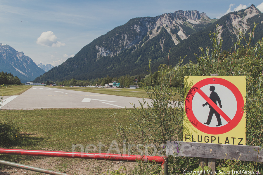 Aviation photo 455058