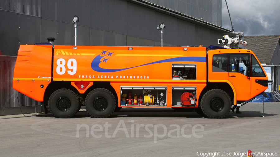 Aviation photo 596861