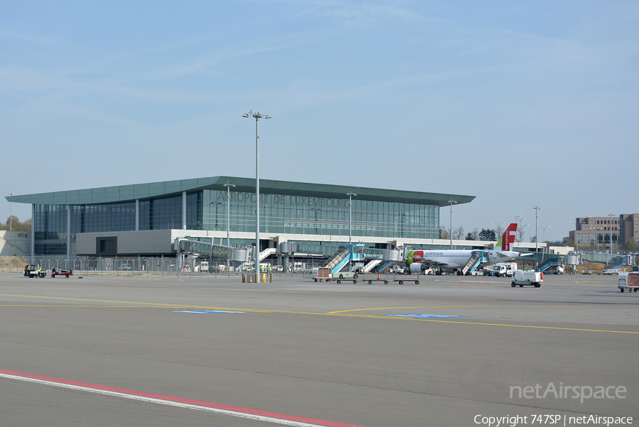 Aviation photo 46941