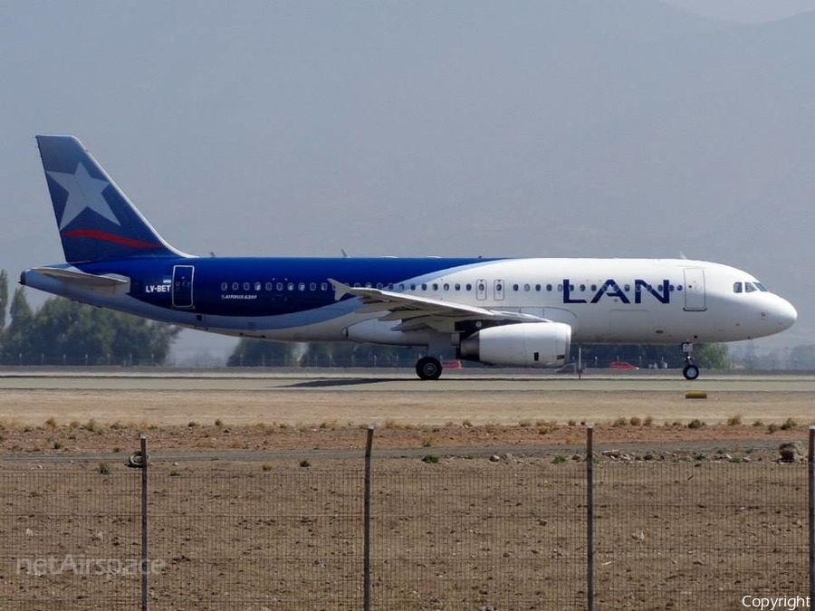 LAN Argentina Airbus A320-233 (LV-BET) | Photo 49365