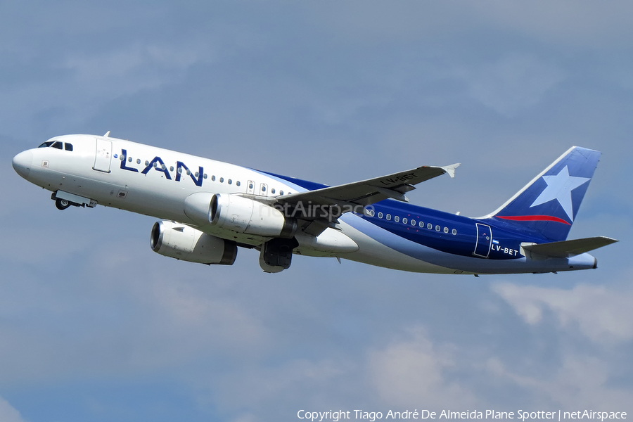 LAN Argentina Airbus A320-233 (LV-BET) | Photo 618715
