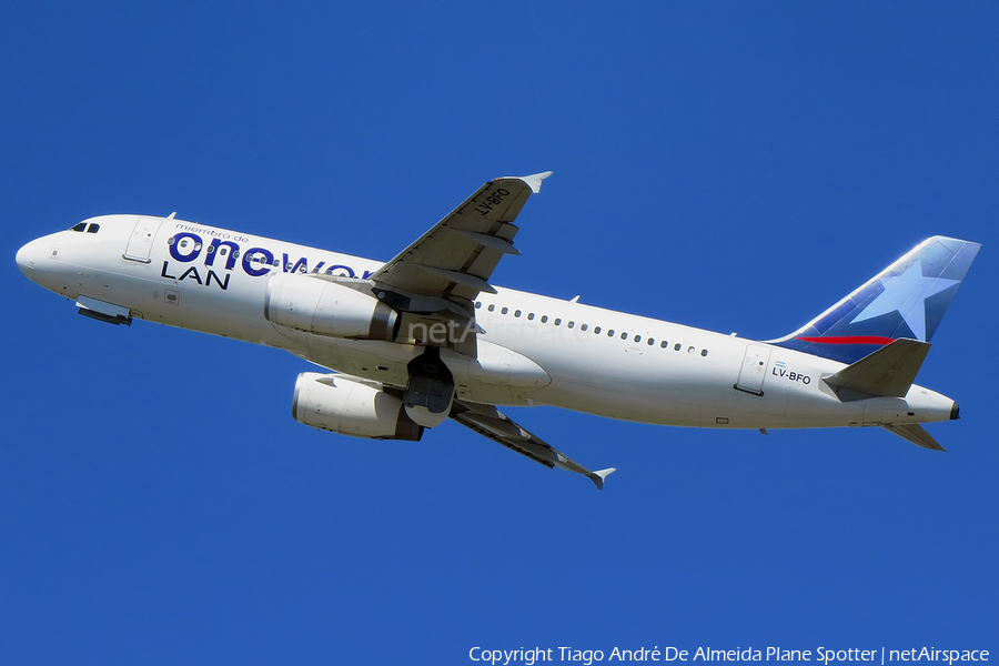 LAN Airlines Airbus A320-233 (LV-BFO) | Photo 388257