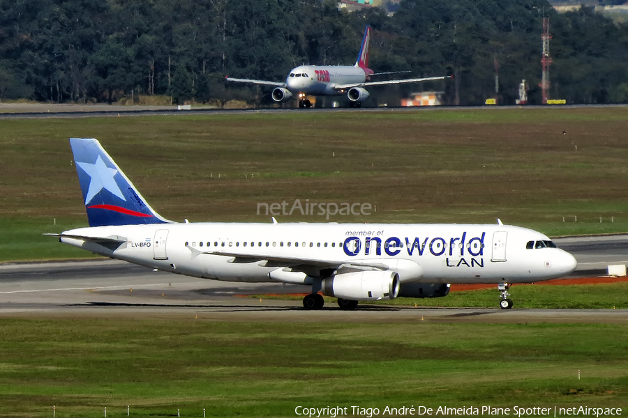 LAN Airlines Airbus A320-233 (LV-BFO) | Photo 537472