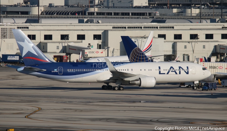 LAN Argentina Boeing 767-316(ER) (LV-CFV) | Photo 608245