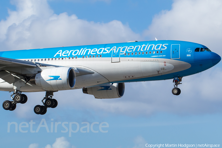 Aerolineas Argentinas Airbus A330-223 (LV-FNI) | Photo 257797