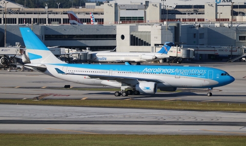Aerolineas Argentinas Airbus A330-223 (LV-FNJ) at  Miami - International, United States