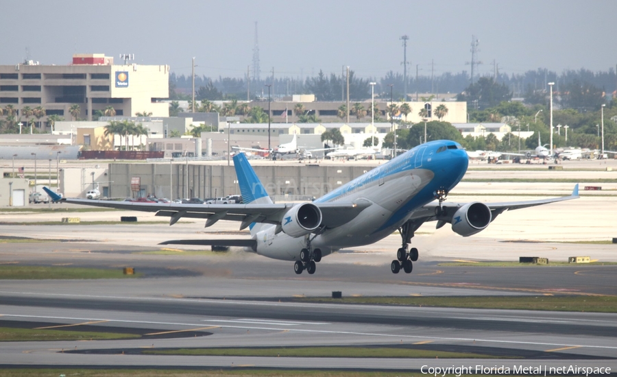 Aerolineas Argentinas Airbus A330-223 (LV-FNJ) | Photo 608247
