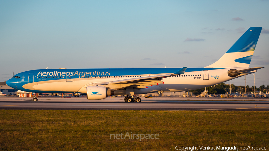 Aerolineas Argentinas Airbus A330-223 (LV-FNK) | Photo 154028