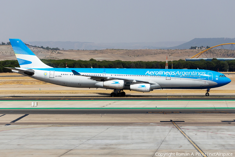 Aerolineas Argentinas Airbus A340-313X (LV-FPU) | Photo 454142