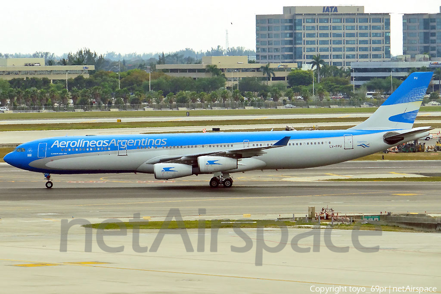 Aerolineas Argentinas Airbus A340-313X (LV-FPU) | Photo 71561