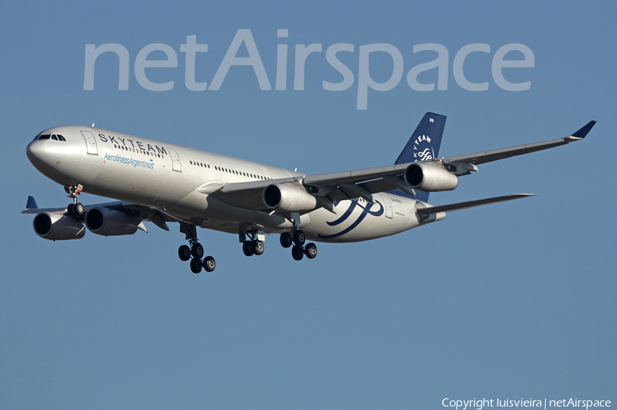 Aerolineas Argentinas Airbus A340-313X (LV-FPV) | Photo 284742
