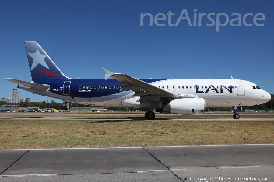 LATAM Airlines Argentina Airbus A320-233 (LV-FUX) | Photo 230200