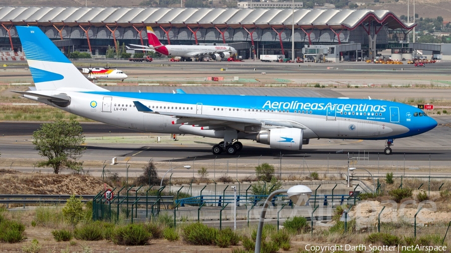 Aerolineas Argentinas Airbus A330-202 (LV-FVH) | Photo 180771