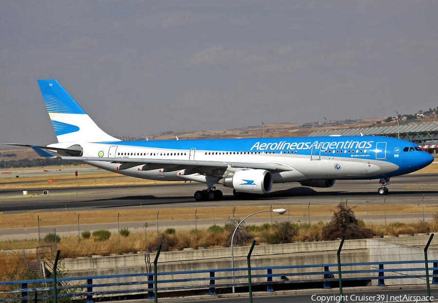 Aerolineas Argentinas Airbus A330-202 (LV-FVH) | Photo 186077