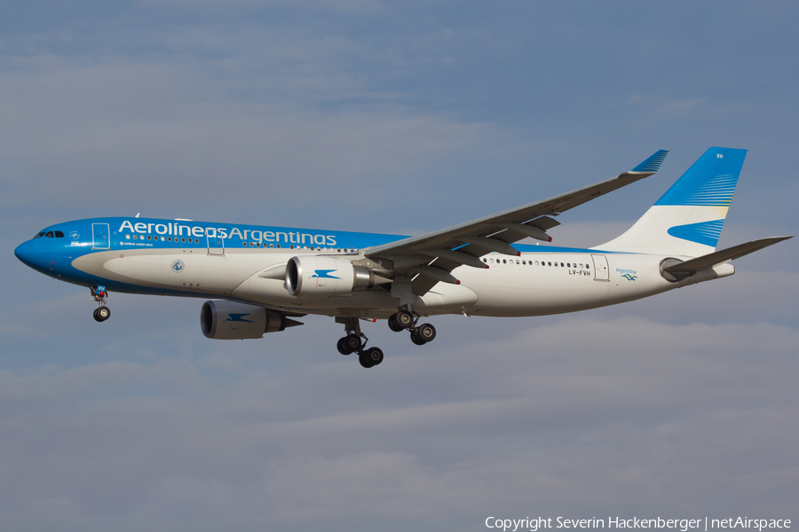 Aerolineas Argentinas Airbus A330-202 (LV-FVH) | Photo 191702