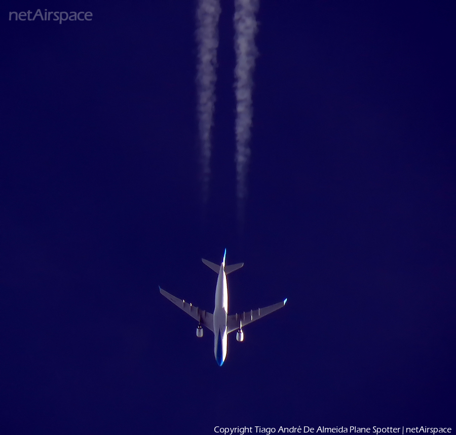 Aerolineas Argentinas Airbus A330-202 (LV-FVH) | Photo 384281