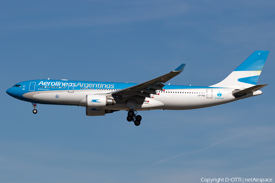 Aerolineas Argentinas Airbus A330-202 (LV-FVI) | Photo 376124