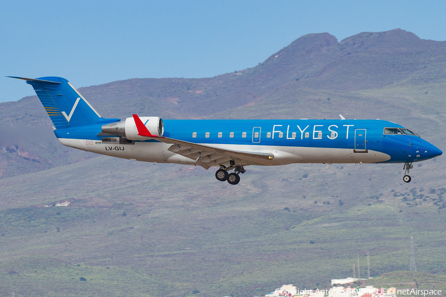 Flyest Bombardier CRJ-200ER (LV-GIJ) | Photo 319393