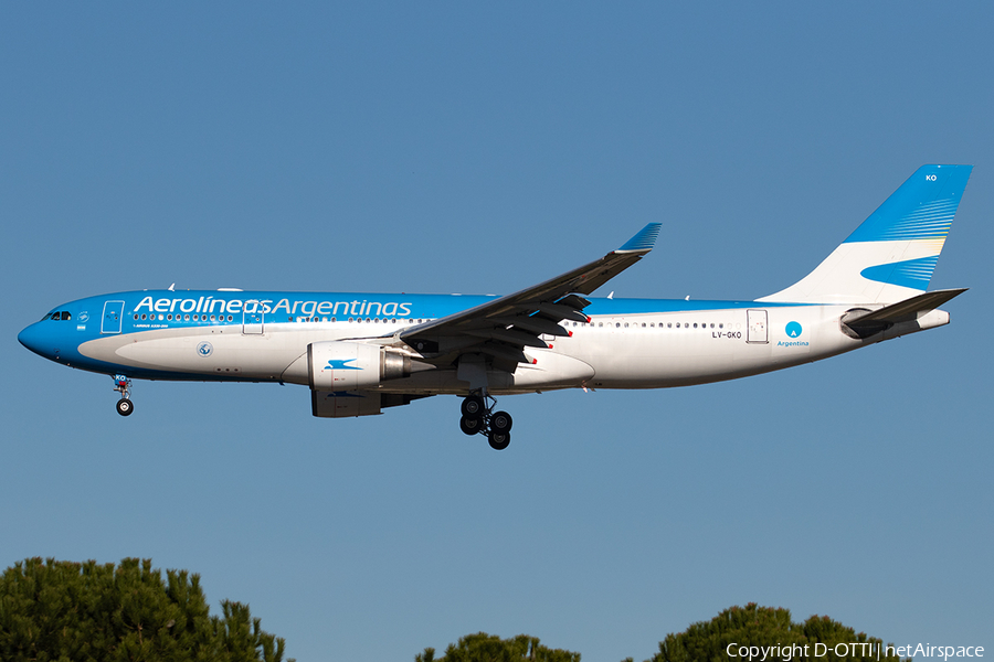 Aerolineas Argentinas Airbus A330-203 (LV-GKO) | Photo 375589