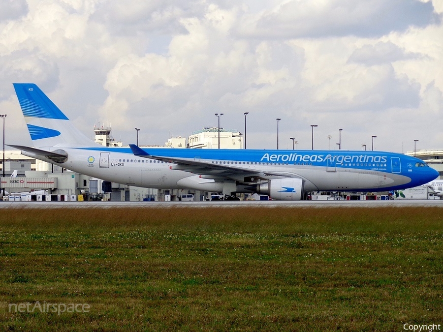 Aerolineas Argentinas Airbus A330-203 (LV-GKO) | Photo 146109