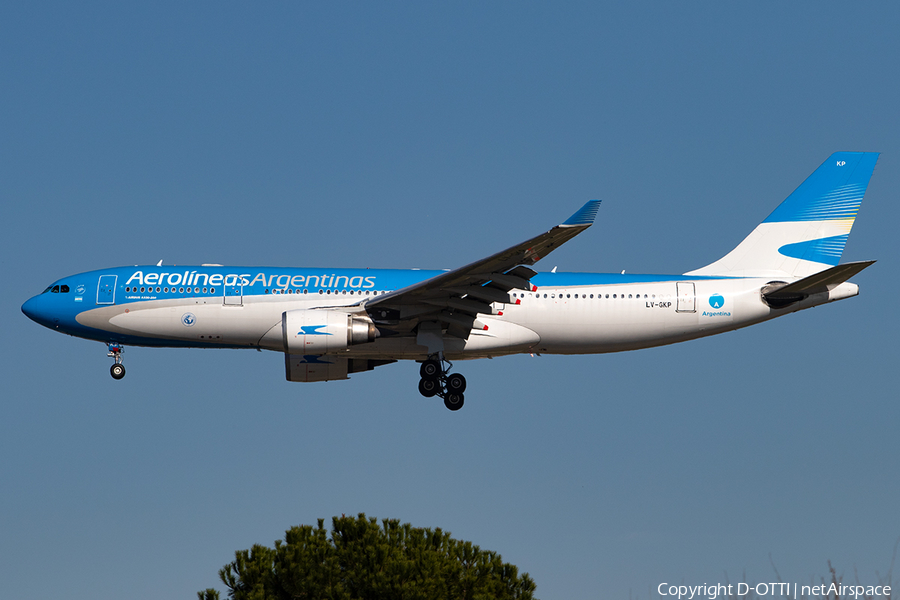 Aerolineas Argentinas Airbus A330-203 (LV-GKP) | Photo 374945