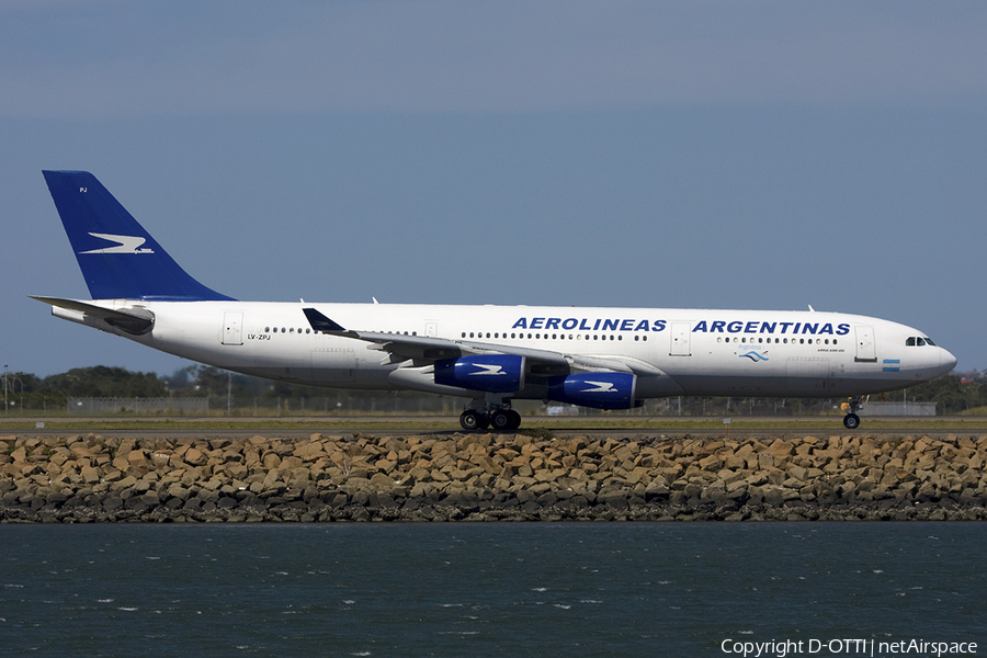 Aerolineas Argentinas Airbus A340-211 (LV-ZPJ) | Photo 282799